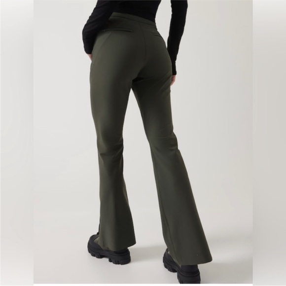 NWT Athleta Stellar Flare Trouser Size 16 - Picture 2 of 13
